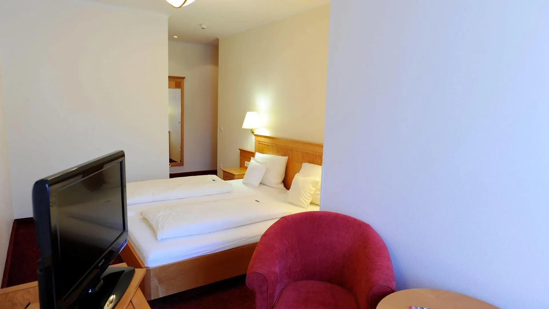 Hotel Beethoven Frankfurt nad Menem 4*,